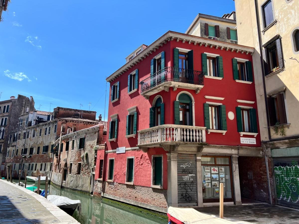 Splendid “True Venice Apartment” Overlooking Water المظهر الخارجي الصورة